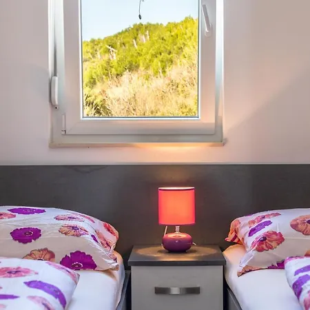 Andela 3 Apartman Makarska