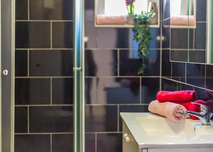 Andela 3 Apartment *